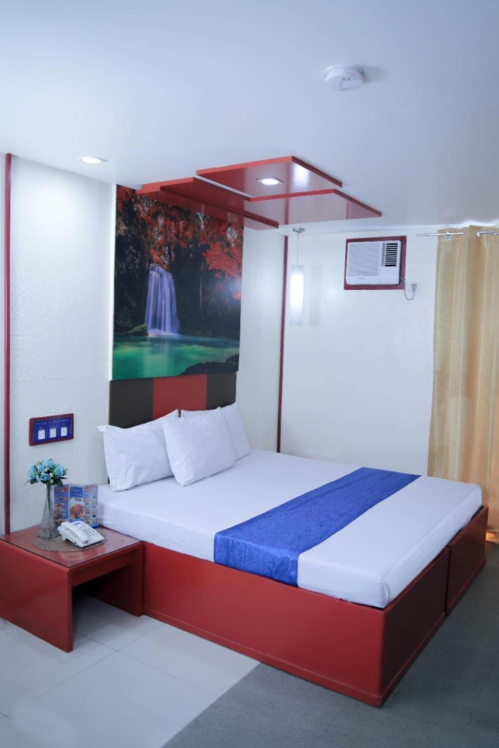 Hotel Dreamworld North Edsa Quezon City Exteriör bild