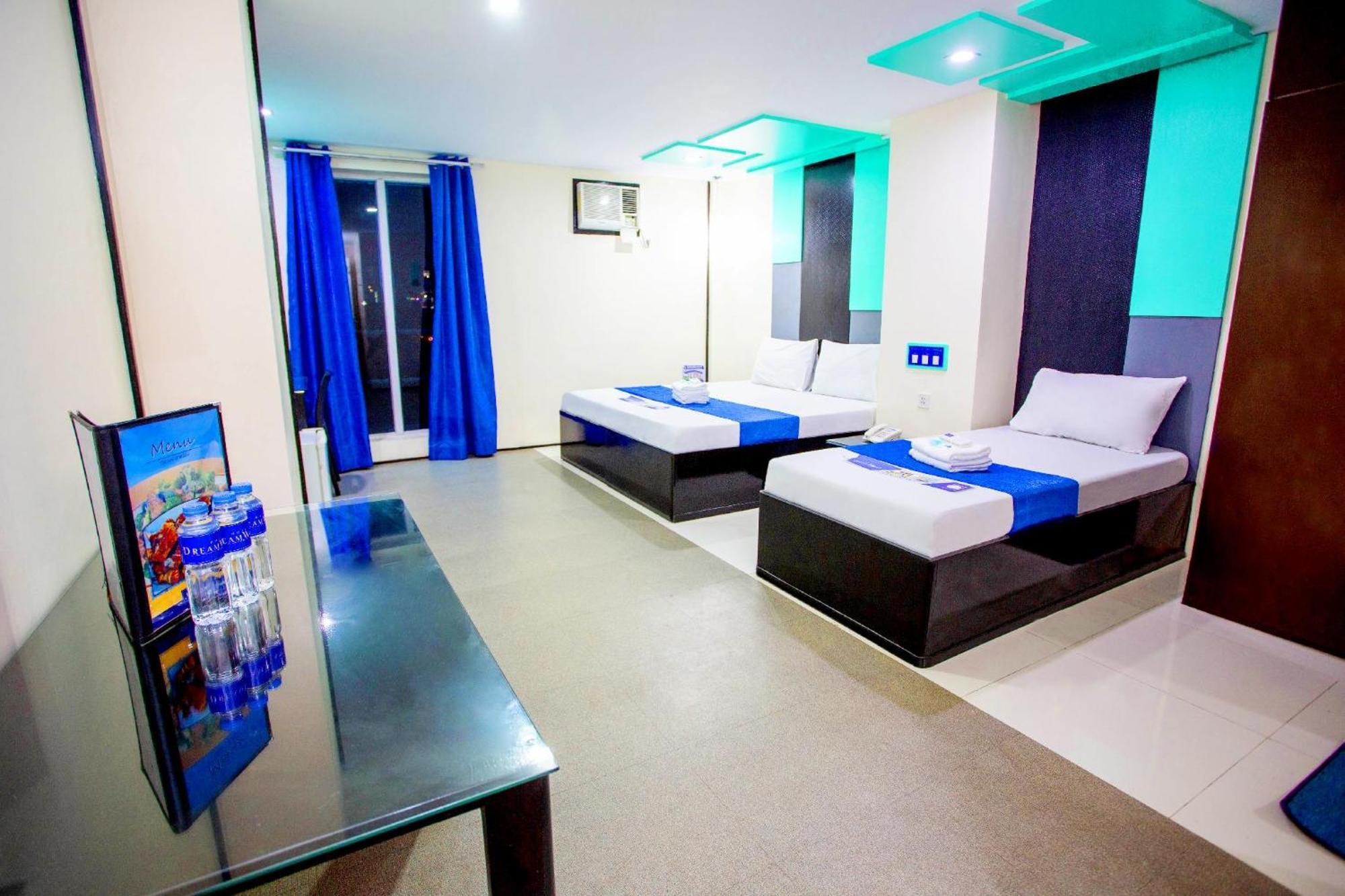 Hotel Dreamworld North Edsa Quezon City Exteriör bild
